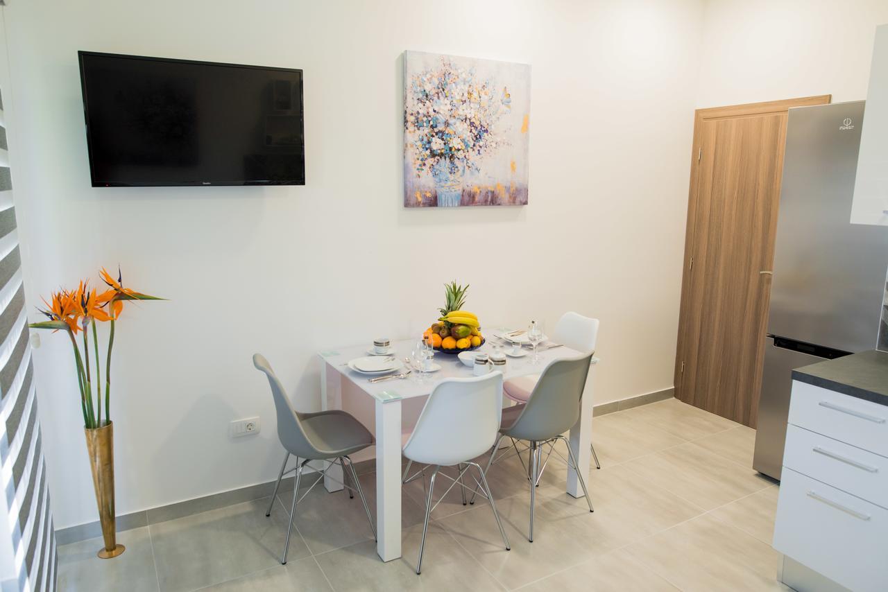 Lct Blue Lions Apartments 珀德垂那 外观 照片